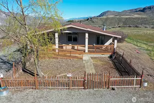 32 Valley View Dr, Tonasket, WA 98855 - Photo 7