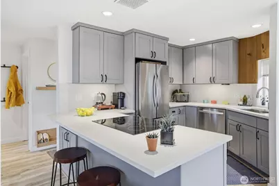 5642 California Avenue SW #3, Seattle, WA 98136 - Photo 9