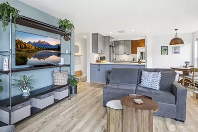 5642 California Avenue SW #3, Seattle, WA 98136 - Photo 7