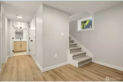 2302 E Pike Street, Seattle, WA 98122 - Photo 35