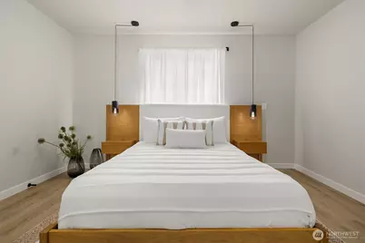 2302 E Pike Street, Seattle, WA 98122 - Photo 19