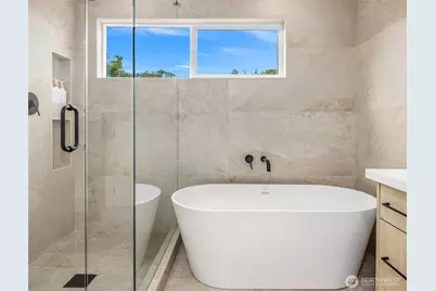 2302 E Pike Street, Seattle, WA 98122 - Photo 23