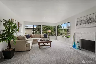 10101 SE 3rd St, Bellevue, WA 98004 - Photo 3