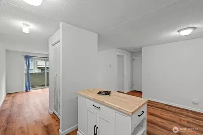 1150 Sunset Boulevard NE #220, Renton, WA 98056 - Photo 9