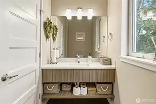 10429 7th Ave SW, Seattle, WA 98146 - Photo 5