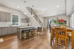 10429 7th Ave SW, Seattle, WA 98146 - Photo 7