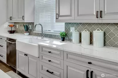 7709 Greenridge Court SE, Snoqualmie, WA 98065 - Photo 9