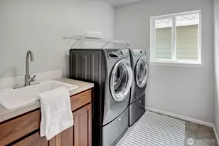 7709 Greenridge Ct SE, Snoqualmie, WA 98065 - Photo 15