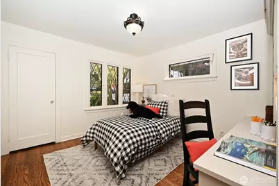1315 NE 70th Street, Seattle, WA 98115 - Photo 15