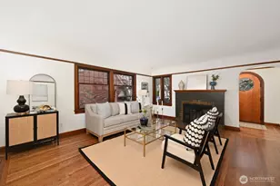 1315 NE 70th St, Seattle, WA 98115 - Photo 5