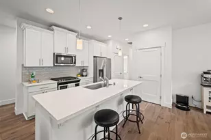 30 E Cedarland Ln, Allyn, WA 98524 - Photo 11