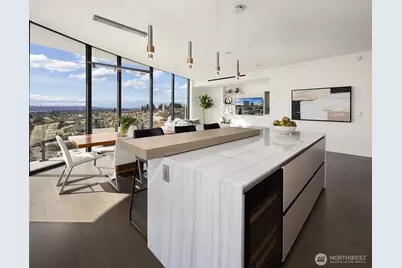 838 Avenue Square NE #1701, Bellevue, WA 98004 - Photo 3