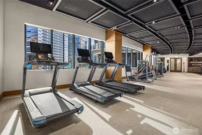 838 Avenue Square NE #1701, Bellevue, WA 98004 - Photo 17