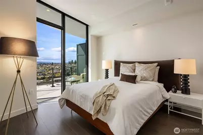 838 Avenue Square NE #1701, Bellevue, WA 98004 - Photo 9