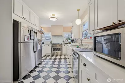 5230 16th Avenue NE, Seattle, WA 98105 - Photo 7