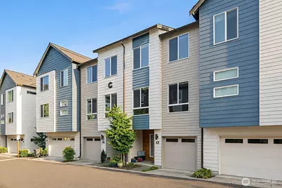 13706 Manor Way #C3, Lynnwood, WA 98087 - Photo 1