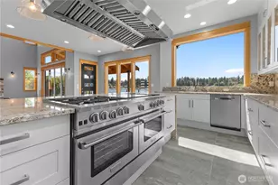 1024 184th Ave Ct E, Lake Tapps, WA 98391 - Photo 3