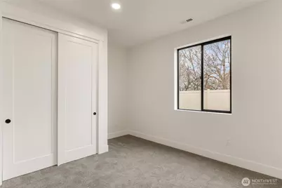 557 S Perry Avenue, East Wenatchee, WA 98802 - Photo 15