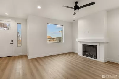 557 S Perry Avenue, East Wenatchee, WA 98802 - Photo 3