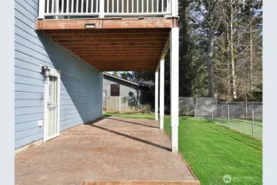 500 Chenois Avenue NE, Ocean Shores, WA 98569 - Photo 9