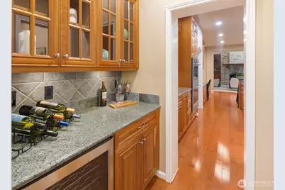 13695 NE 32nd Place, Bellevue, WA 98005 - Photo 11