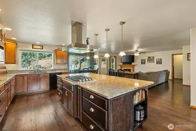 8910 Lavaliere Meadows Lane SW, Rochester, WA 98579 - Photo 13