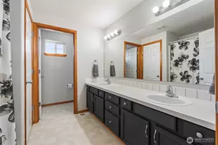 8910 Lavaliere Meadows Ln SW, Rochester, WA 98579 - Photo 27