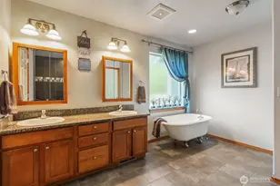 8910 Lavaliere Meadows Ln SW, Rochester, WA 98579 - Photo 19