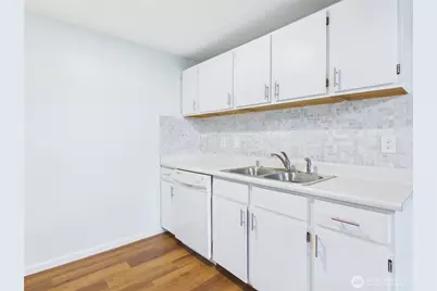 11002 SE Petrovitsky Road #I102, Renton, WA 98055 - Photo 7