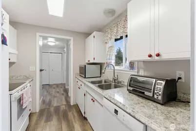 17631 Jordan Street SW, Rochester, WA 98579 - Photo 9