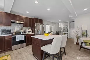 23224 Edmonds Way, Edmonds, WA 98026 - Photo 7