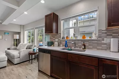 23224 Edmonds Way #107, Edmonds, WA 98026 - Photo 9