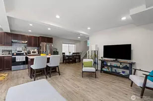23224 Edmonds Way, Edmonds, WA 98026 - Photo 5
