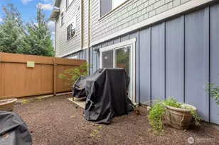 23224 Edmonds Way, Edmonds, WA 98026 - Photo 25