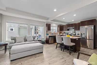 23224 Edmonds Way #107, Edmonds, WA 98026 - Photo 5