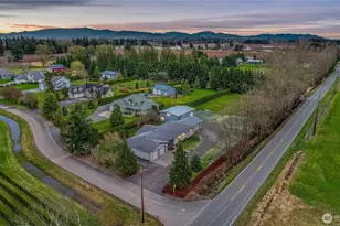 693 Shultz Dr, Bellingham, WA 98226 - Photo 3