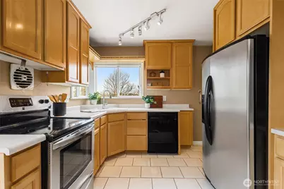 1712 NE 86th, Seattle, WA 98115 - Photo 11