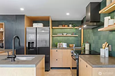 3812 50th Avenue SW, Seattle, WA 98116 - Photo 7