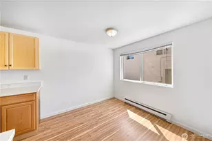 11556 Greenwood Ave N, Seattle, WA 98133 - Photo 13