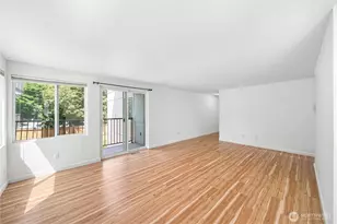 11556 Greenwood Ave N, Seattle, WA 98133 - Photo 3