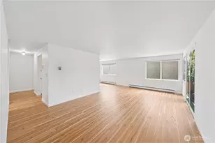 11556 Greenwood Ave N, Seattle, WA 98133 - Photo 9