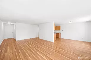 11556 Greenwood Ave N, Seattle, WA 98133 - Photo 7