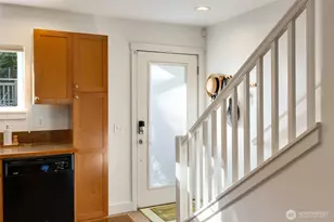 206 24th Ave E, Seattle, WA 98112 - Photo 25