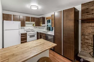 2322 Bryce Canyon Ct, Puyallup, WA 98374 - Photo 9