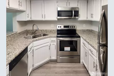 2611 NE 4th #234, Renton, WA 98056 - Photo 3