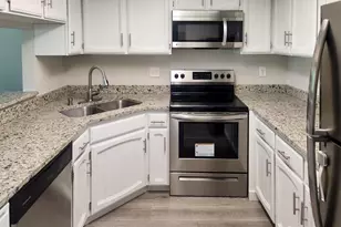 2611 NE 4th, Renton, WA 98056 - Photo 3