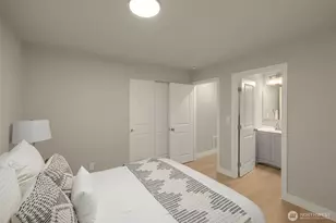 12041 S 56th Pl, Seattle, WA 98178 - Photo 9