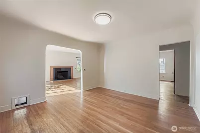 2834 30th Avenue S, Seattle, WA 98144 - Photo 9