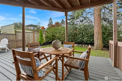 339 NW 77th Street, Seattle, WA 98117 - Photo 15