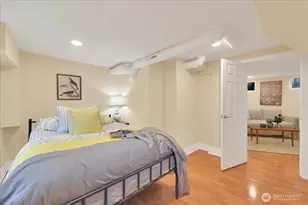 339 NW 77th St, Seattle, WA 98117 - Photo 33